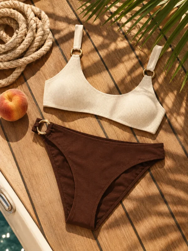 Perigee Scoop-top paired with the Eclipse Klassisk bikinitrusse